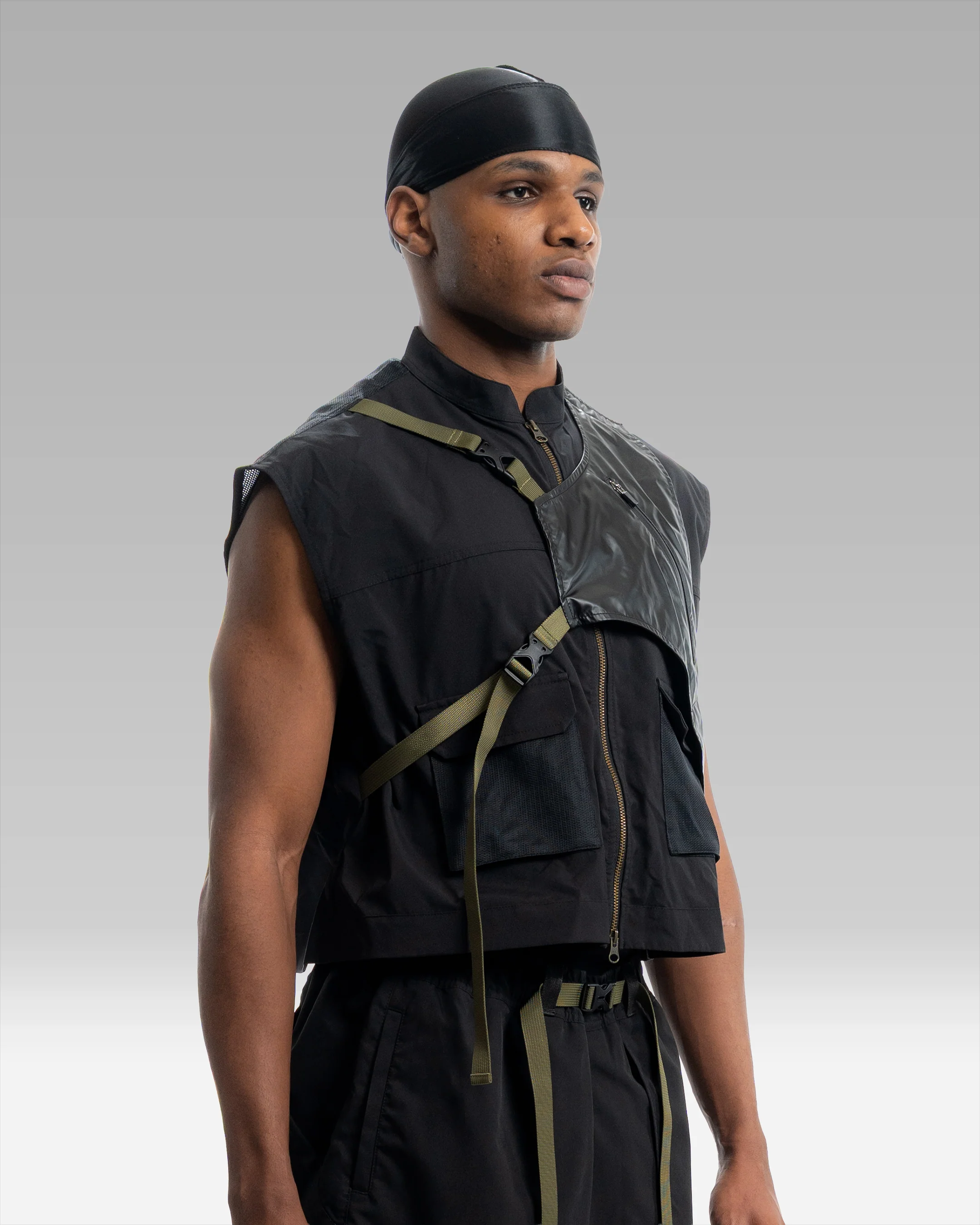 B1:R1 Cropped Vest - Image 12