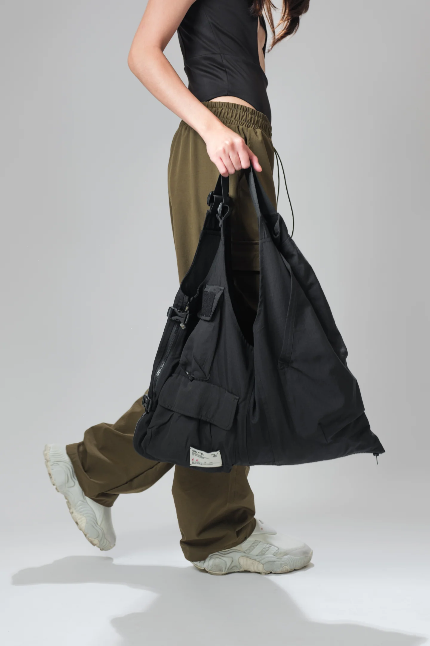 BADLANDS Utility Vest/Tote Bag - Midnight - Image 8